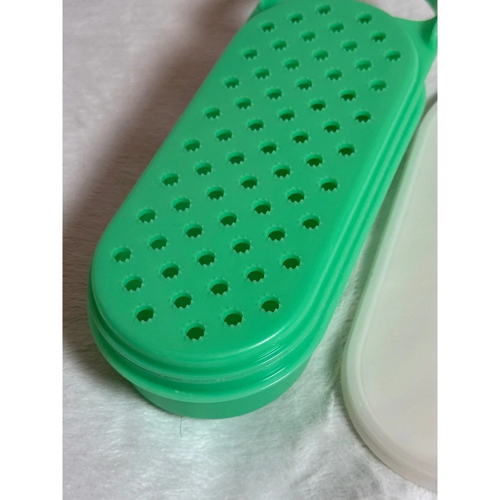 Vintage Tupperware 1376-15 Green Cheese Grater Storage Container With Lid